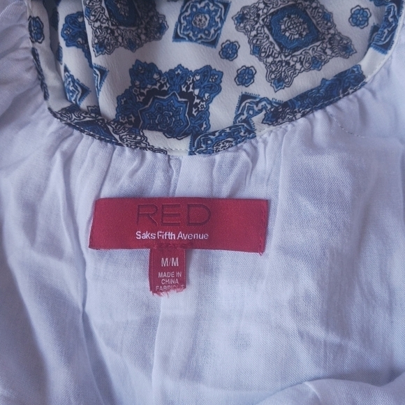 RED Saks Fifth Avenue Key Hole Back Summer Dress - Picture 4 of 6